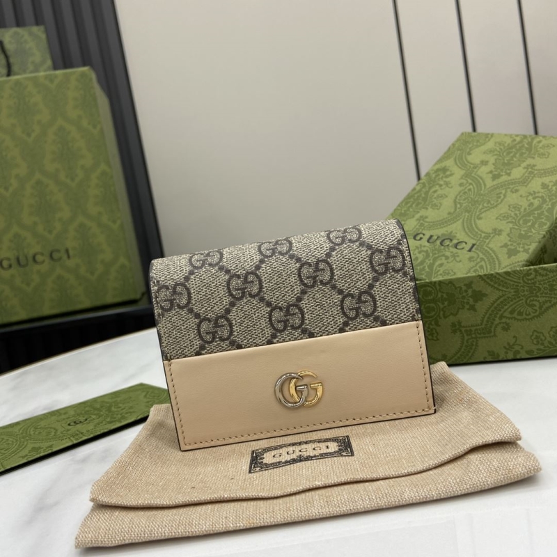 G*u*i wallets & purse